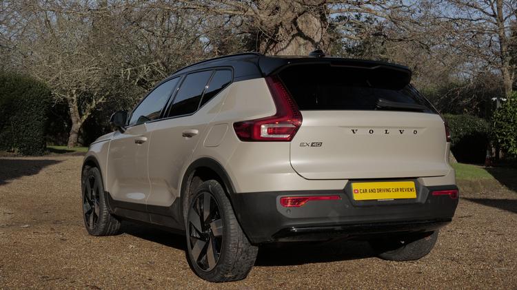 VOLVO EX40 ESTATE 185kW Extended Range Plus 82kWh 5dr Auto